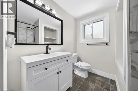 970 Parkdale Avenue Fort Erie ON L2A 5B6