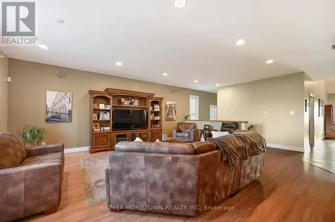 1337 Cuthbertson Avenue Brockville ON K6V 6Y2