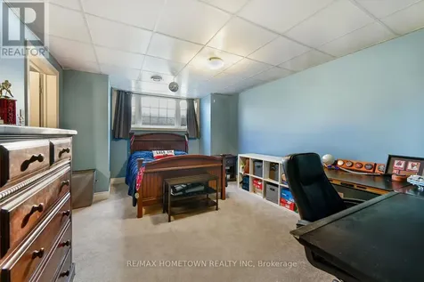 1337 Cuthbertson Avenue Brockville ON K6V 6Y2