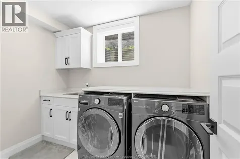 875 Magnolia Lane Sarnia ON N7S 0G3