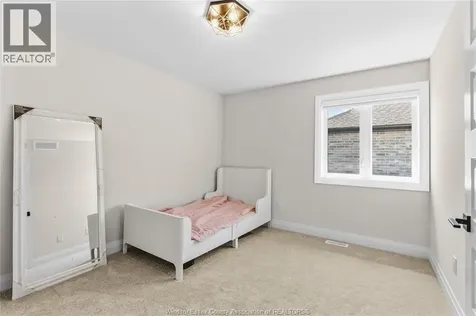875 Magnolia Lane Sarnia ON N7S 0G3