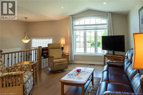 185 Mount Pleasant Street Brantford ON N3T 1T6