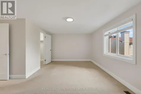 1551 Hoskins Crescent Ottawa ON K1C 2G3