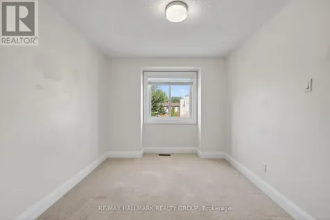 1551 Hoskins Crescent Ottawa ON K1C 2G3