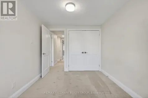 1551 Hoskins Crescent Ottawa ON K1C 2G3