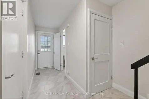 1551 Hoskins Crescent Ottawa ON K1C 2G3