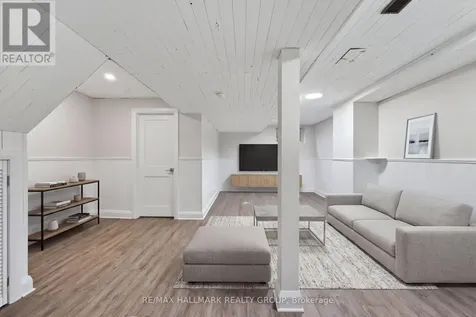 1551 Hoskins Crescent Ottawa ON K1C 2G3
