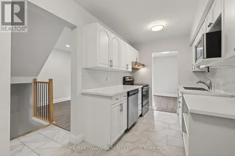 1551 Hoskins Crescent Ottawa ON K1C 2G3