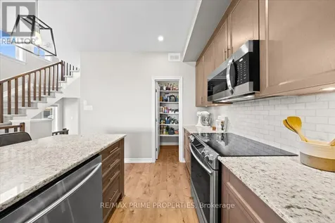 717 Rue Du Cartographe Street Ottawa ON K4A 0Y8