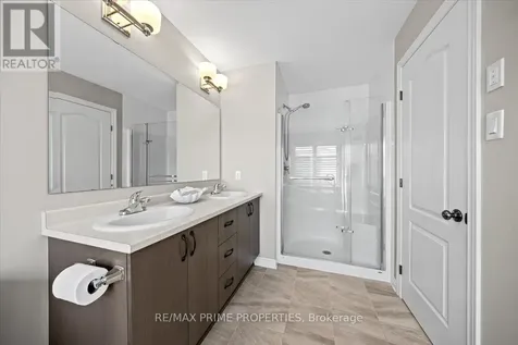 717 Rue Du Cartographe Street Ottawa ON K4A 0Y8