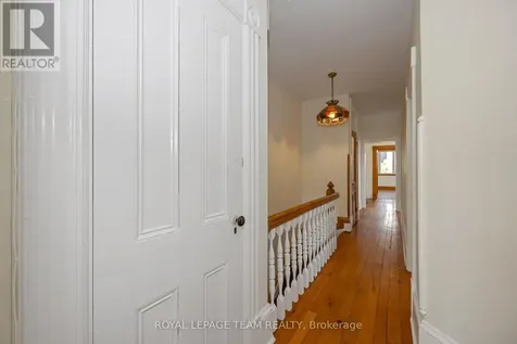 537 Gilmour Street Ottawa ON K1R 5L5
