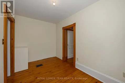 537 Gilmour Street Ottawa ON K1R 5L5
