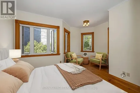 537 Gilmour Street Ottawa ON K1R 5L5