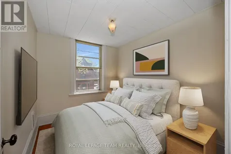 537 Gilmour Street Ottawa ON K1R 5L5