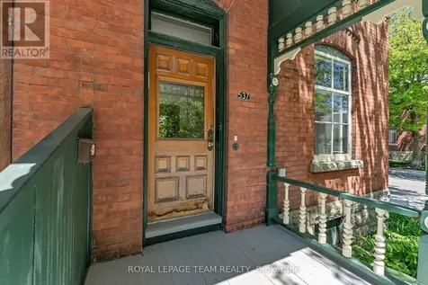 537 Gilmour Street Ottawa ON K1R 5L5