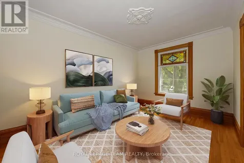 537 Gilmour Street Ottawa ON K1R 5L5