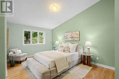 47 Stowgrass Crescent Ottawa ON K2S 2A1