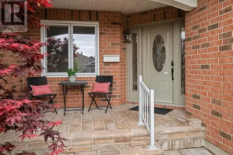 47 Stowgrass Crescent Ottawa ON K2S 2A1