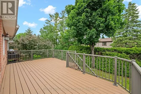 47 Stowgrass Crescent Ottawa ON K2S 2A1