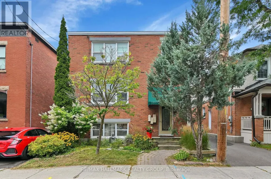55 Ivy Crescent Ottawa ON K1M 1Y1