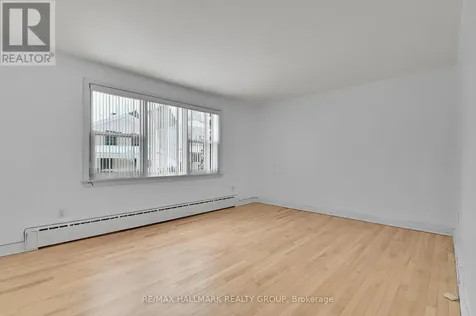 55 Ivy Crescent Ottawa ON K1M 1Y1