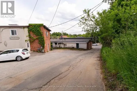 9 Ontario Street Bracebridge ON P1L 2A7