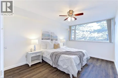 20 Speers Road Oakville ON L6K 3R5