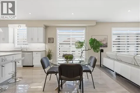 787 Snowberry Court Waterloo ON N2V 0E7