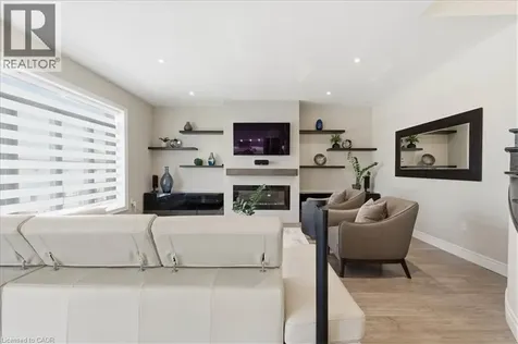 787 Snowberry Court Waterloo ON N2V 0E7