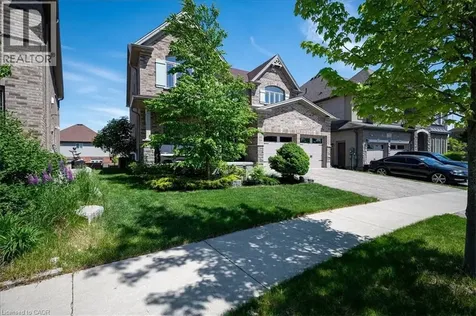 787 Snowberry Court Waterloo ON N2V 0E7