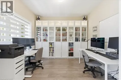 787 Snowberry Court Waterloo ON N2V 0E7