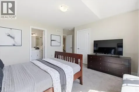 787 Snowberry Court Waterloo ON N2V 0E7