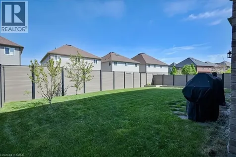 787 Snowberry Court Waterloo ON N2V 0E7