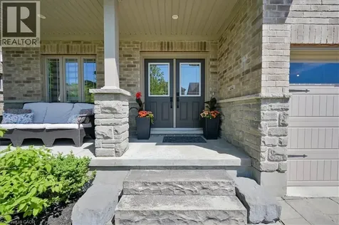 787 Snowberry Court Waterloo ON N2V 0E7