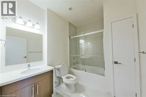 690 King Street Kitchener ON N2H 5L8