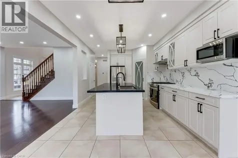 1263 Countrystone Drive Kitchener ON N2N 3S4