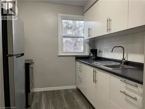 276 Westcourt Place Waterloo ON N2L 2R7
