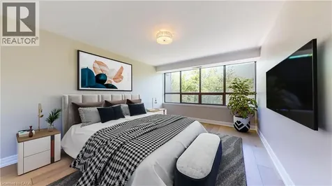 8 Village Green Stoney Creek ON L8G 5B8