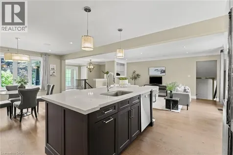 404 Hamilton Drive Ancaster ON L9G 2B1