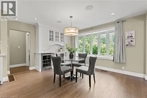 404 Hamilton Drive Ancaster ON L9G 2B1
