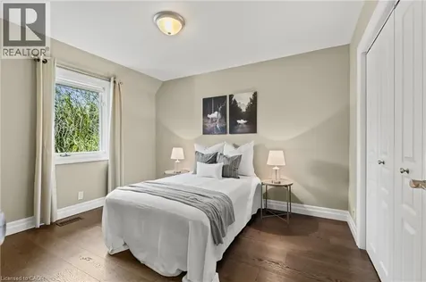 404 Hamilton Drive Ancaster ON L9G 2B1