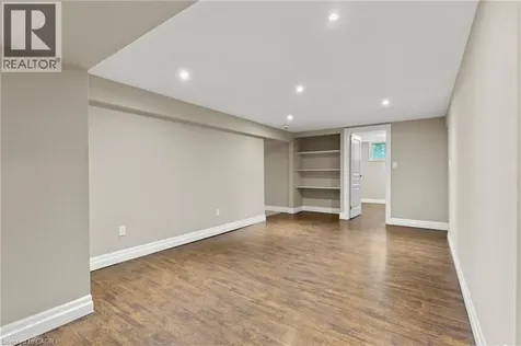 404 Hamilton Drive Ancaster ON L9G 2B1