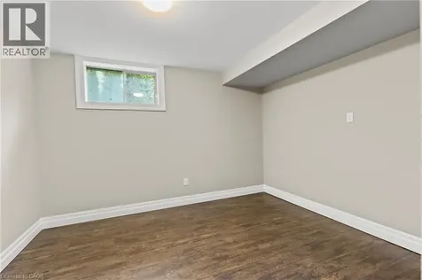 404 Hamilton Drive Ancaster ON L9G 2B1