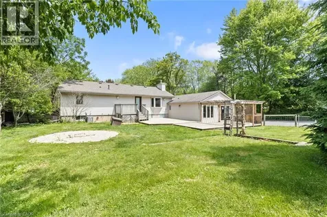 404 Hamilton Drive Ancaster ON L9G 2B1