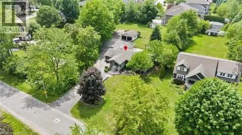 404 Hamilton Drive Ancaster ON L9G 2B1