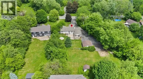 404 Hamilton Drive Ancaster ON L9G 2B1