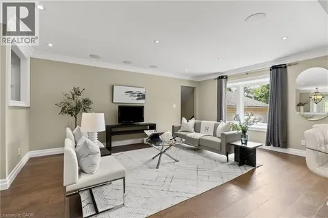 404 Hamilton Drive Ancaster ON L9G 2B1