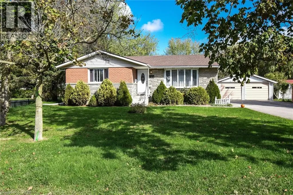 725 Cross Street West Dunnville ON N1A 1N6
