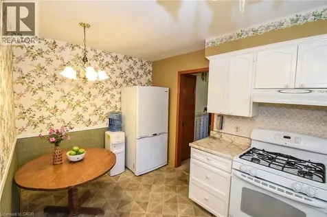 725 Cross Street West Dunnville ON N1A 1N6