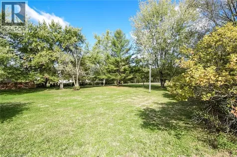 725 Cross Street West Dunnville ON N1A 1N6